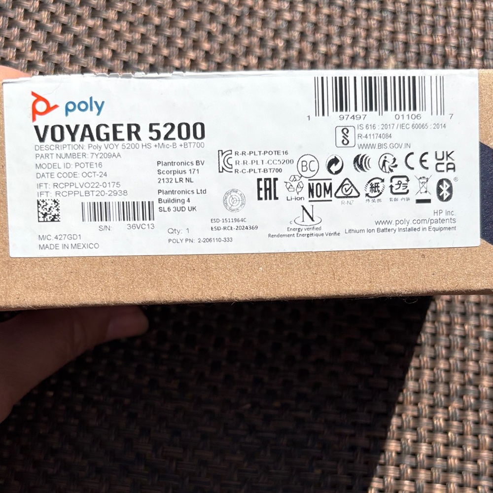 Poly Voyager 5200 Bluetooth Headset NIB - Picture 3 of 5